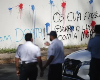 Embaixada dos Estados Unidos em Brasília amanhece pichada