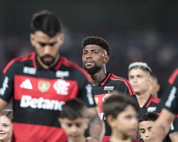 Emerson Royal responde às críticas da torcida após empate do Flamengo: 'Sei do meu valor'