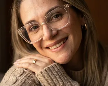 Entre o sangue, a tela e o vínculo: a anatomia psicológica da violência, das relações tóxicas e do labirinto jurídico