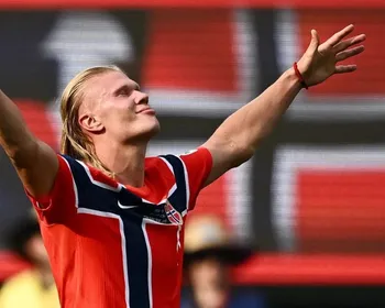 Erling Haaland ganha certificados do Guinness por recordes na carreira