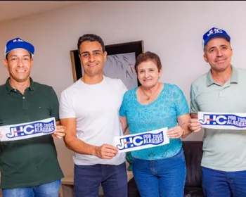 Ex-prefeita de Piranhas declara apoio à pré-candidatura de JHC ao Governo de Alagoas
