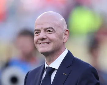 Fifa critica a imprensa e diz que Infantino continuará como presidente