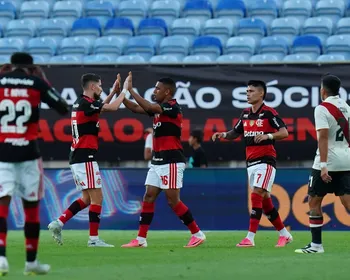 Flamengo empata por 2 x 2 diante do River Plate em partida amistosa