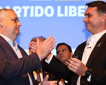 Flávio explica por que desistiu de vice mulher e escolheu Alfredo Gaspar