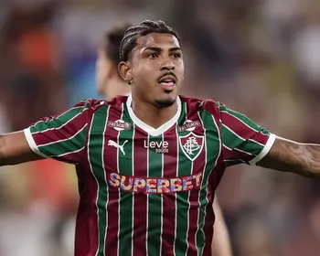 Fluminense aguarda proposta da Lazio por John Kennedy; jogador deseja ficar
