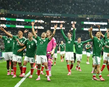 Futebol dinâmico e histórias de superação: conheça o México que pode enfrentar o Brasil