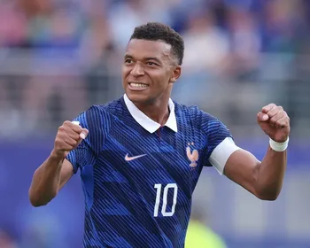 Ídolo do Real, Makélélé compara Kylian Mbappé a Ronaldo Fenômeno