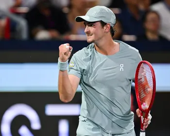 João Fonseca elimina Casper Ruud e vai às oitavas de final em Montreal
