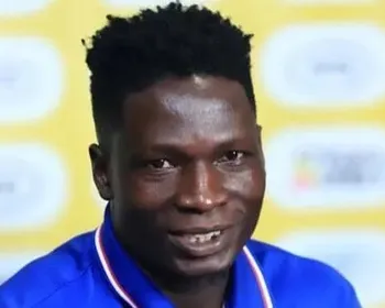Jogador da seleção de Uganda morre após violenta agressão em assalto