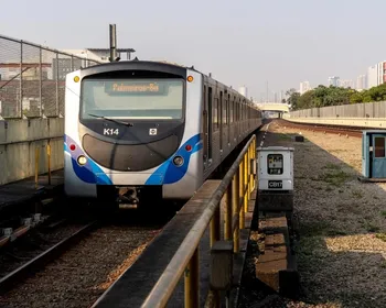 Metrô e trens terão operação especial em feriado de São Paulo