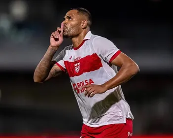 Mikael marca pelo quarto jogo seguido e amplia vantagem na artilharia da Série B