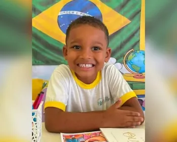 Motorista foge após matar menino de 4 anos atropelado na porta de casa