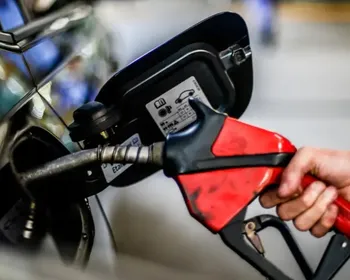 Motoristas tanqueiros anunciam greve a partir de segunda (13); abastecimento pode ser afetado no ES