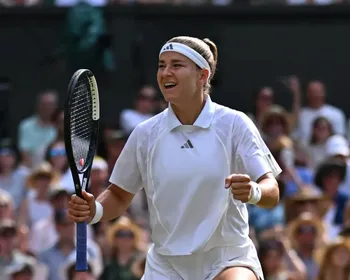 Muchova salva match point, elimina Coco Gauff e vai à final em Wimbledon