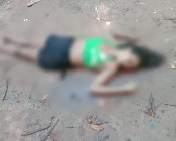 Mulher é encontrada morta a tiros na AL-101 Norte, em Maceió