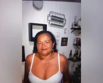 Mulher é morta a facadas após rejeitar investida de homem na saída de bar