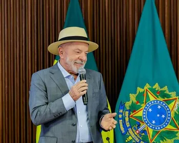 Partido Verde oficializa apoio à candidatura de Lula à reeleição