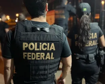PF prende motorista com carro recheado de celulares estrangeiros