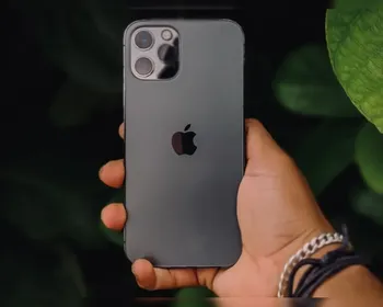 Pré-candidato a presidente promete dar iPhone a brasileiros do Bolsa Família