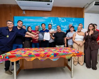 Prefeito de Maceió sanciona seis leis que reorganizam carreiras e mudam regras para servidores