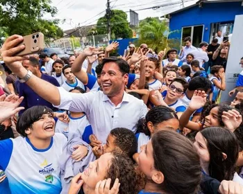 Rodrigo Cunha inaugura nova escola municipal com capacidade para atender até 850 alunos