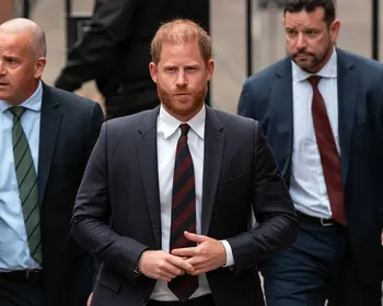 Sem Meghan e filhos, Harry não se hospedará no Palácio de Buckingham
