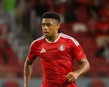 STJD pune zagueiro do Inter por até 180 dias após entrada violenta em Gabriel Pec