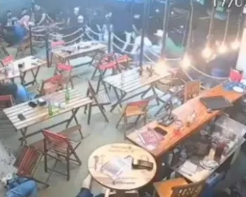 Tiroteio em loja deixa dois mortos e três feridos