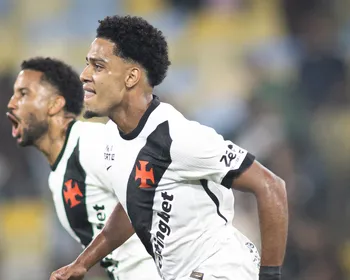 Vasco define que vai contratar centroavante nesta janela