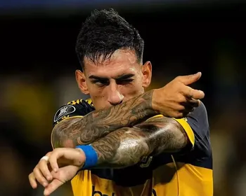 Vasco mira zagueiro do Boca Juniors antes de liberar Alan Saldívia