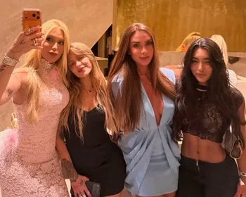 Virginia, Luísa Sonza e Nicole Bahls curtem a noite na Itália: ‘As meninas resolveram sair’