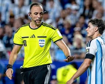 Zé Elias se revolta com arbitragem e VAR em jogos da Argentina na Copa: 'Vergonhoso'