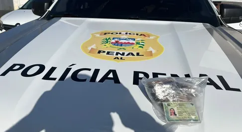 Esposa é presa após tentar entrar com drogas nas partes íntimas em presídio de Maceió