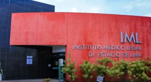 Grupo armado invade casa na madrugada e mata adolescente em Murici