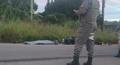 Motociclista morre após colisão com caminhão-pipa na AL-115, em Arapiraca