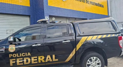 PF aponta depósitos fracionados e compras em dinheiro de ex-presidente do Iprev
