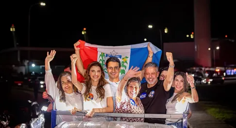 Voo de Brasília e carreata: os bastidores da chegada de JHC a Maceió