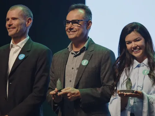 
				Dois alagoanos vencem o Jabuti Acadêmico 2026, um dos maiores prêmios científicos do país
			
			