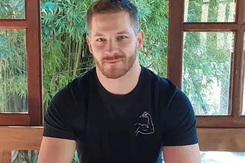 
				Após publicação de carta de despedida, amigo de Elian Matte atualiza estado de saúde do jornalista
			
			