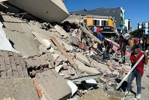 
				As impactantes imagens do terremoto que abalou a Colômbia
			
			
