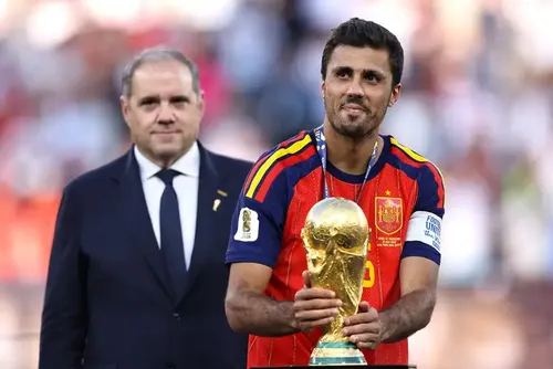 
				Barcelona corre contra o tempo para fechar compra de Rodri
			
			
