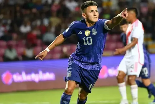 
				Com receita abaixo do orçado, Flamengo precisará de crédito para reforços de peso
			
			