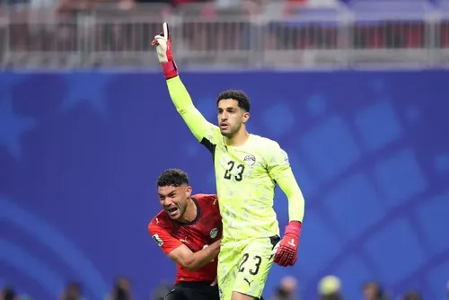
				Conheça Mostafa Shobeir, goleiro do Egito que defendeu pênalti de Messi
			
			