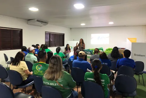
				Cooperativas de reciclagem de Alagoas recebem novos investimentos para ampliar produtividade e segurança
			
			