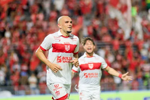 
				Reação do Galo! Veja os melhores momentos da vitória do CRB sobre o Náutico: 2 a 1
			
			