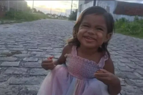 
				Criança de 2 anos morre afogada após cair dentro de balde
			
			