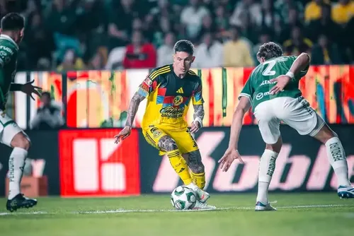 
				Cruzeiro anuncia que não seguirá negociações por Brian Rodríguez
			
			