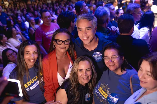 
				Em debate sobre educação, Rafael Brito propõe nova bolsa para estudantes a Renan Filho
			
			