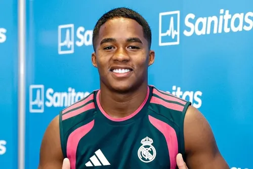 
				Endrick é alvo do Milan para a próxima janela de transferências
			
			