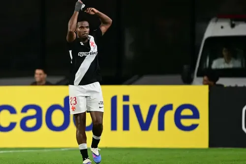 
				Fluminense e Vasco buscam protagonistas em clássico decisivo na Copa do Brasil
			
			